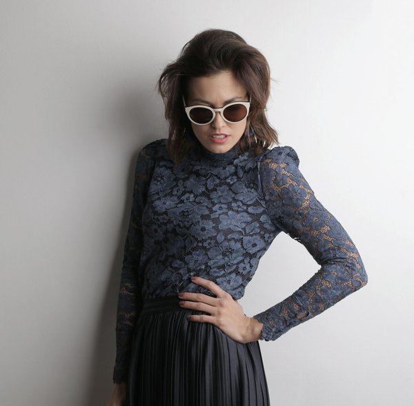 Comment intégrer les dernières tendances de maquillage sans nuire à la santé de votre peau ?